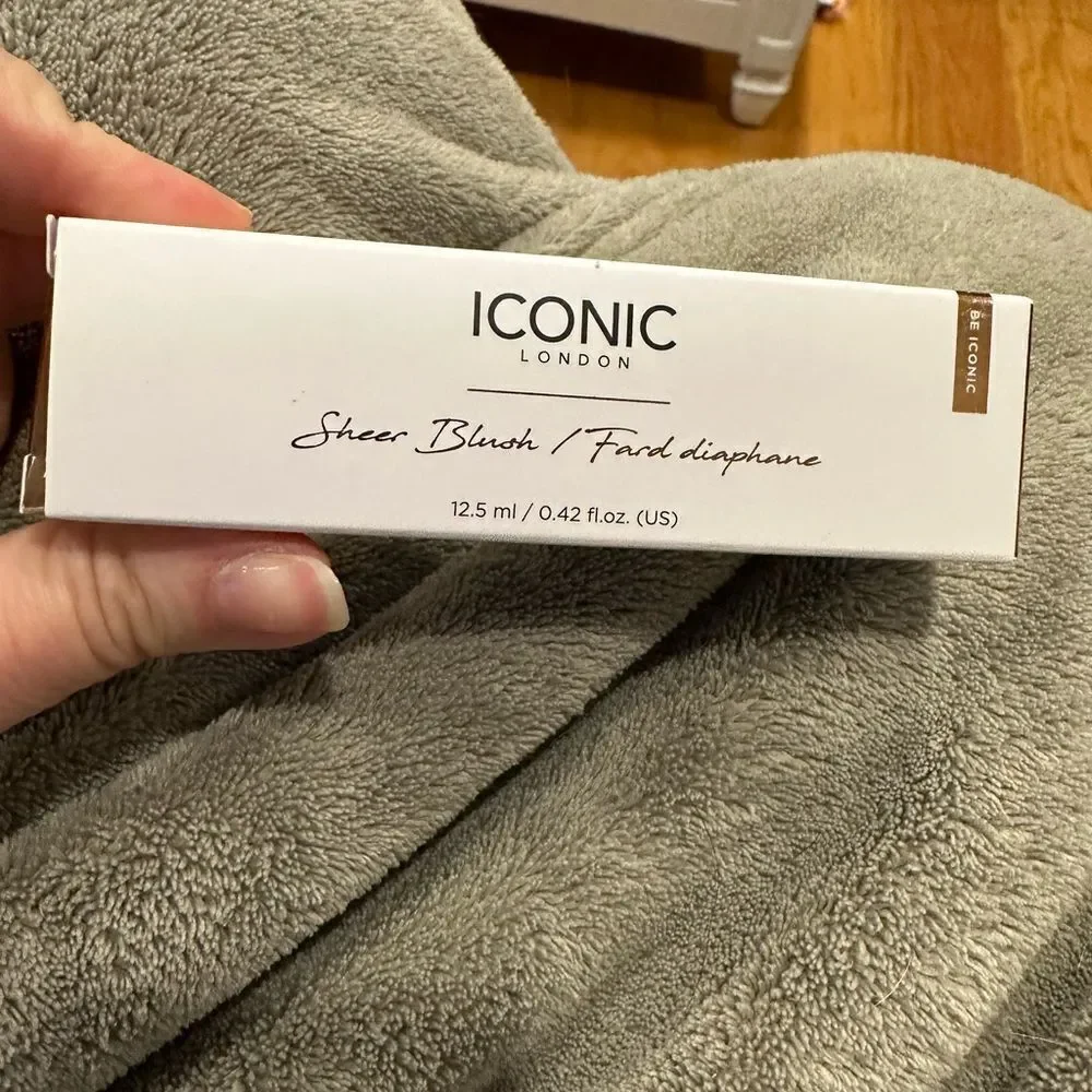 Iconic London Blush For Cheeks Or Lips